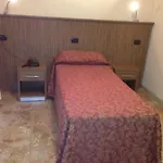 York Hotel 2*