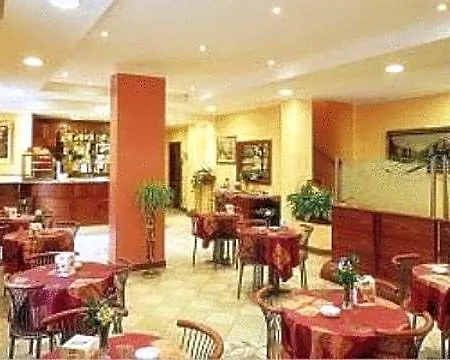 York Hotel 2*