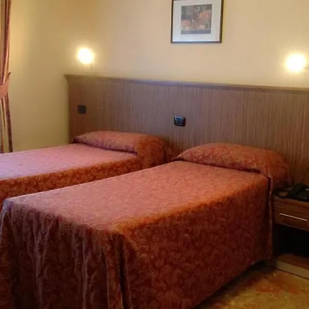 York Hotel 2*