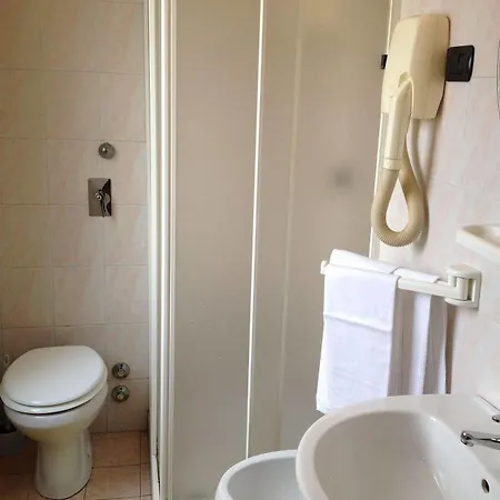 Hotel York 2*