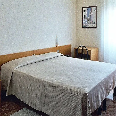 Otel York 2*